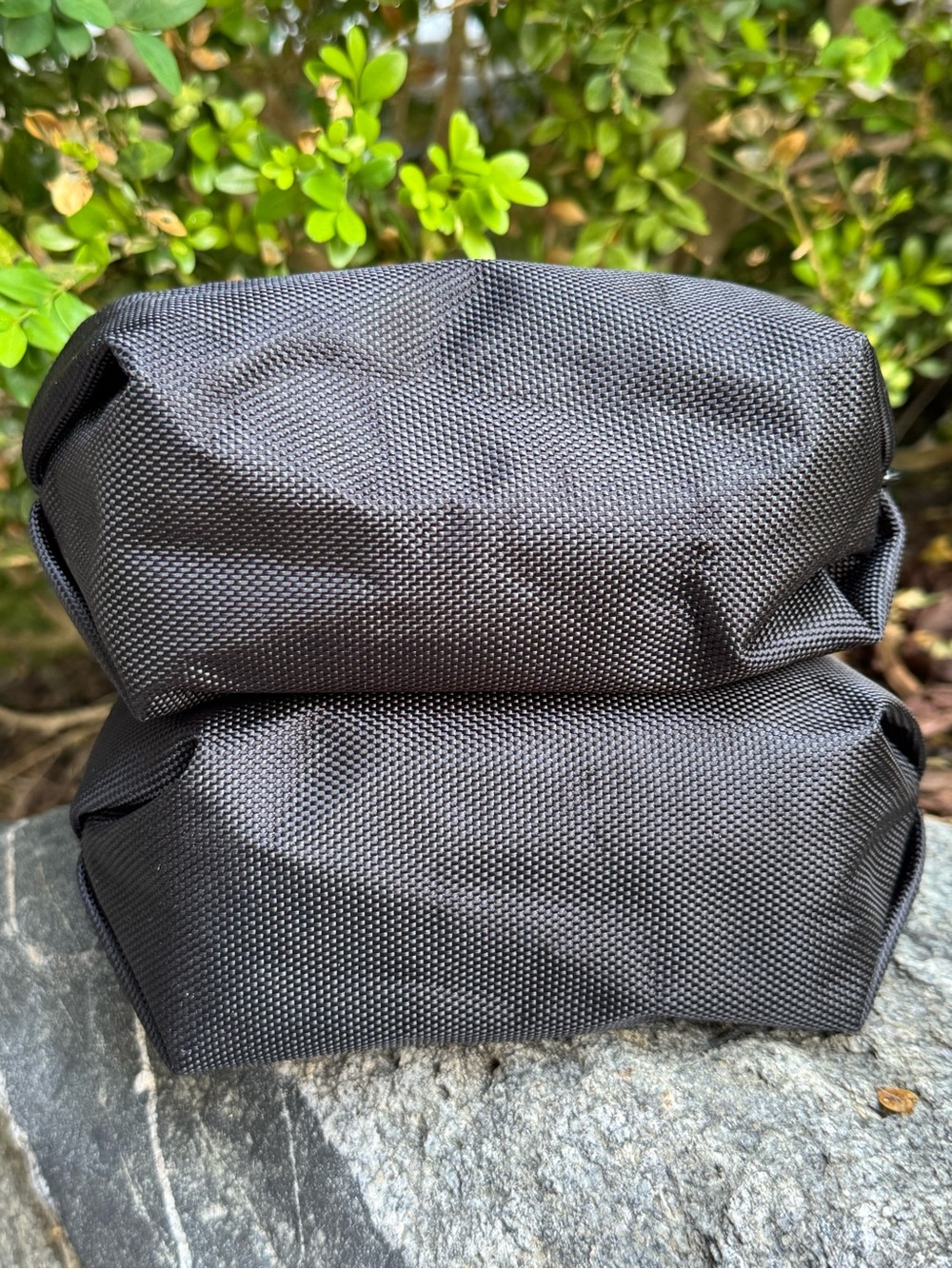 Tumi for Delta black pouches cosmetic toiletry bags - Picture 5 of 8